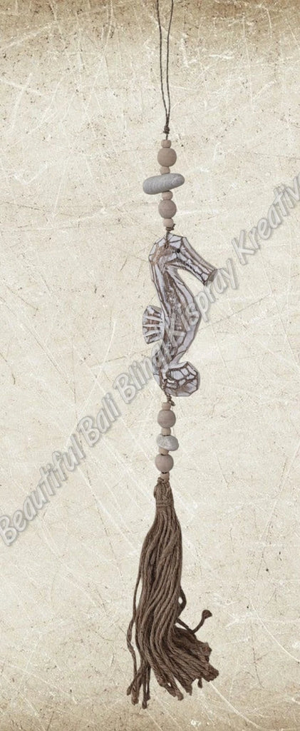 Beachy Hamptons Driftwood Wood Heart seahorse dangler, approx 10cm x 85cm #0111
