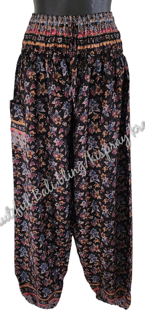 Harem  pants  Full length BLACK FLORAL  Suit to size 12. clothing