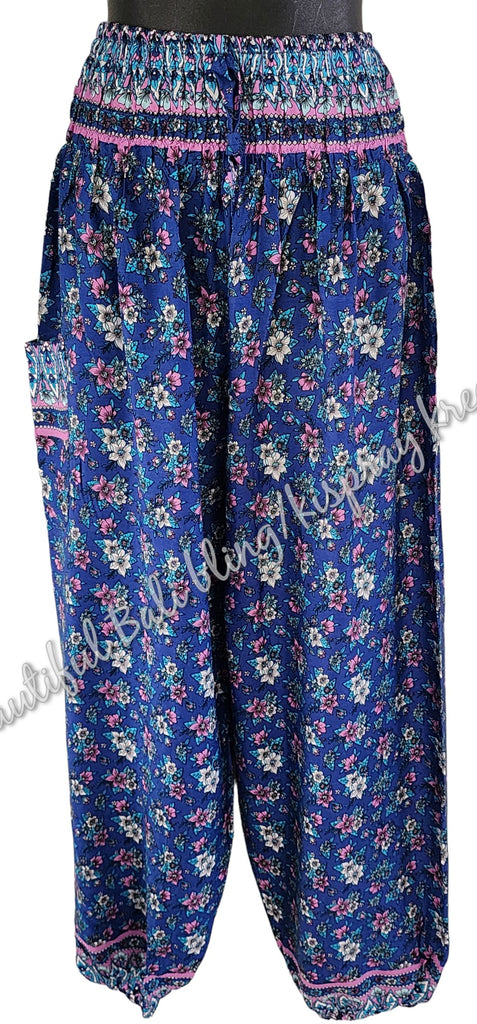 Harem  pants  Full length NAVY FLORAL  Suit to size 8-10. #25 clothing