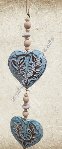 Beachy Hamptons Driftwood Wood dangle heart green approx 10cm x 90 cm #0050