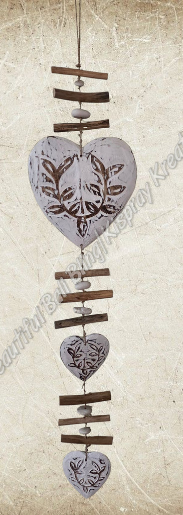 Beachy Hamptons Driftwood Wood Heart  dangler, approx 19cm x 90cm #0103