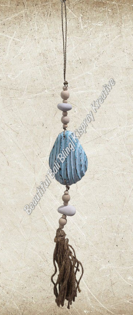 (Beachy Hamptons Driftwood Wood dangler shell, blue approx 9cm x 55 cm #0045