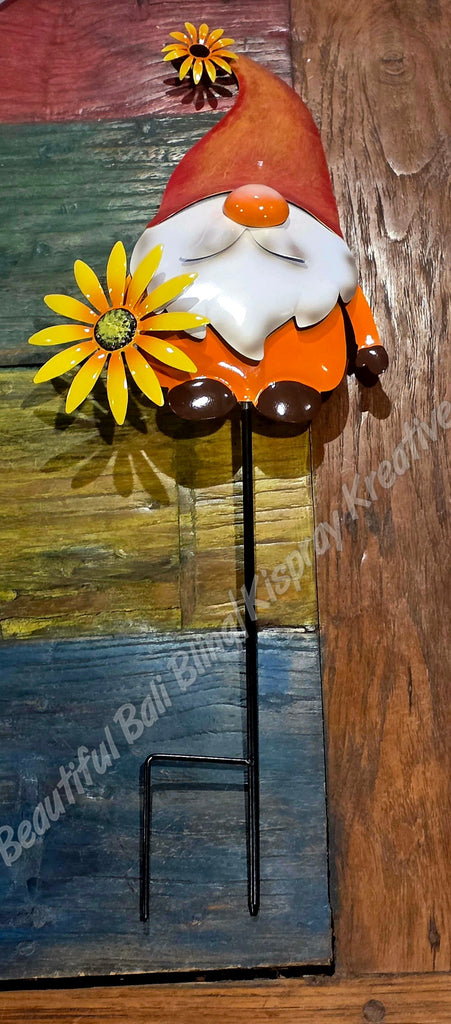 Garden art / Wall art Gnome Red Hat  measuring  21cm x 26cm Stake is 49cm long