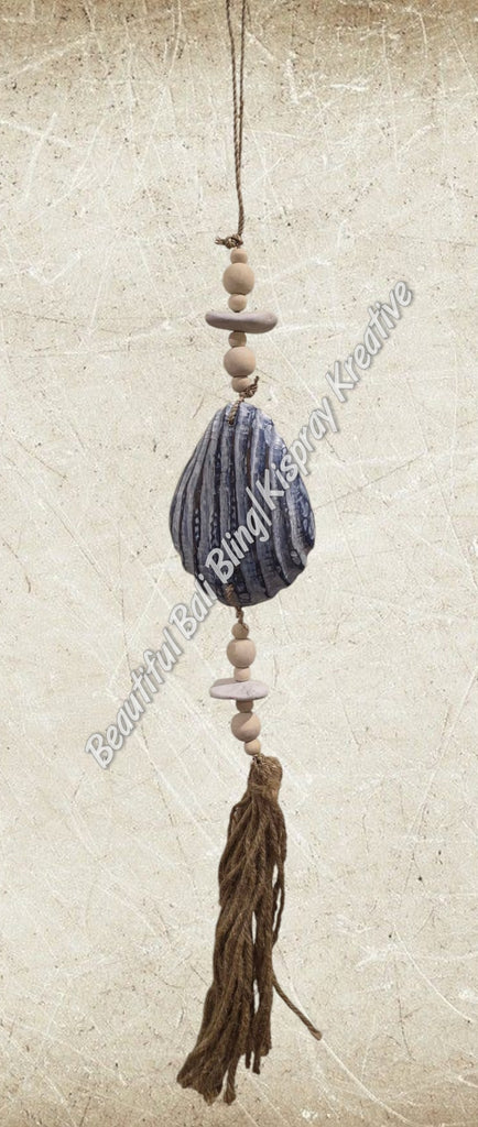 Beachy Hamptons Driftwood Wood dangler shell, blue approx 9cm x 55 cm #0044