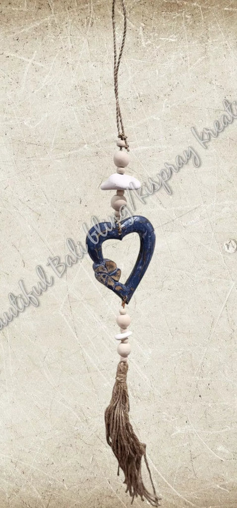 Beachy Hamptons Driftwood Wood dangler blue heart approx 9cm x 55 cm #0077