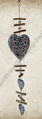 Beachy Hamptons Driftwood Wood Heart  dangler, approx 19cm x 90cm #0104