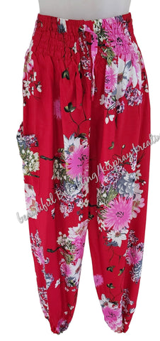 Harem  pants  Full length RED FLORAL  Suit to size 8-12. clothing (#28)