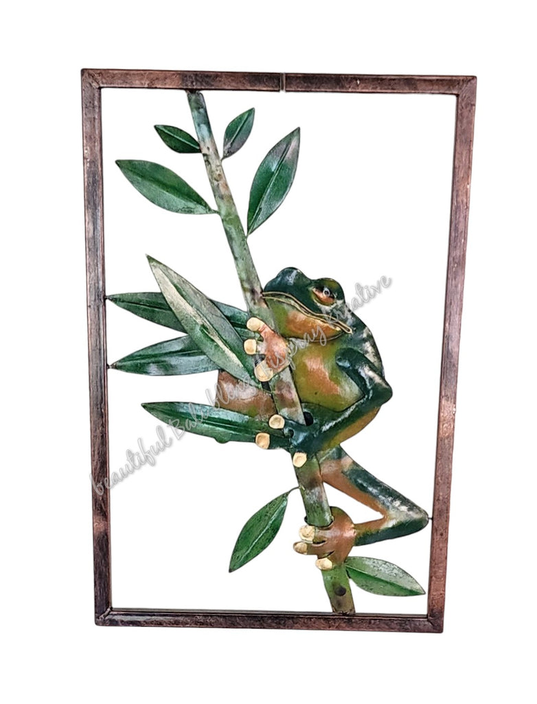 Wall art, frog approx 44 cm x 30 cm