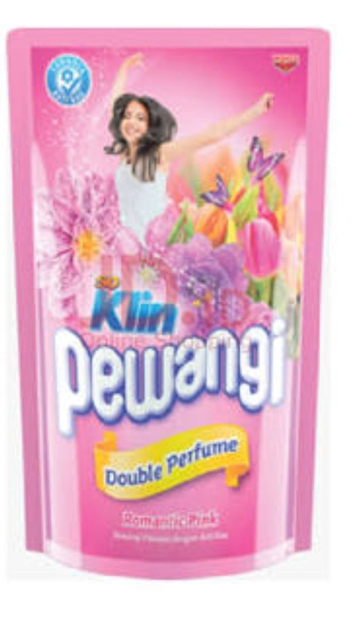 SO klin Pewangi ROMANTIC PINK Double perfume Softener 900 ML (#38,5)