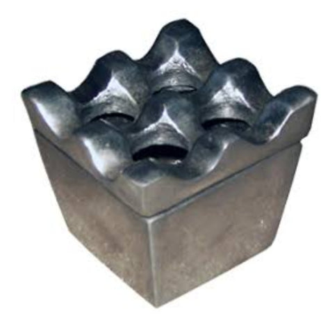 Ash tray, TINY metal approx 5 cm x 5 cm (#1)